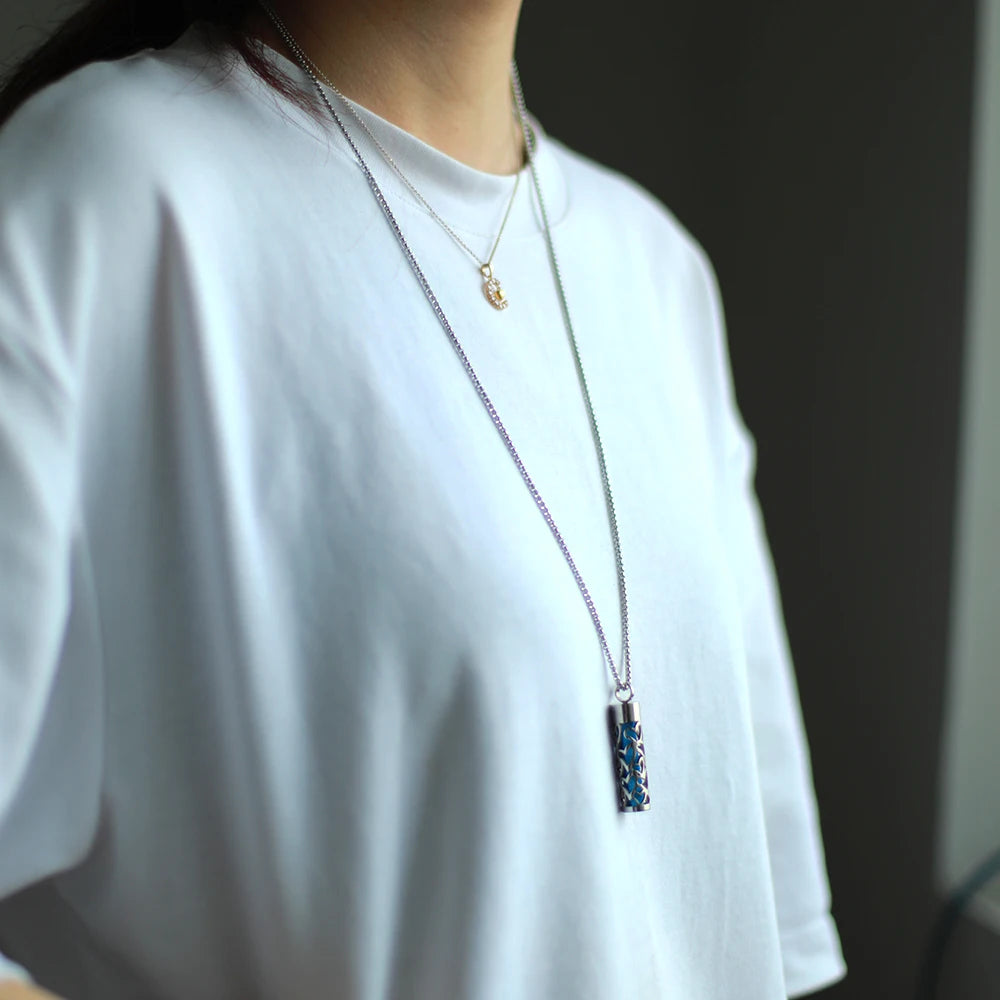 2025 New Aromatherapy Jewelry Necklaces Essential Oil Diffuser Necklace Stainless Steel Open Locket Aroma Scent Perfume Necklace